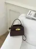 Bolsa de Mano para Comercio Electrónico Transfronterizo Bolsa Pequeña Nueva Moda para Mujer Alta Apariencia Bolsa de Viaje Diseño de Nicho Bolso Cruzado de un Solo Hombro Moderno
