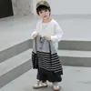 2320 Conjunto de Ropa de Otoño para Niños 2026 Nuevo Estilo Coreano Chaqueta de Béisbol Conjunto de Tres Piezas para Bebés, Moderno para Primavera y Otoño