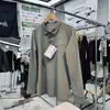 Camisa polo de manga larga para exteriores asequible, de textura líquida, que absorbe la humedad, transpirable, casual, sin costuras y sellada a presión.