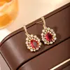 Aretes de Zirconia Gota de Agua para Mujer, Aretes de Lujo Ligero y Gama Alta, Aretes Morados y Rojos de Moda y Versátiles, Venta al por Mayor de Éxito Transfronterizo