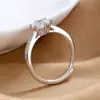 Anillo de Celebridad de Internet de Lujo Ligero Anillo de Boda Anillo de Diamante de Seis Garras Incrustado con Circonita Joyería Abierta para Mujer Venta al por Mayor