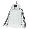 Chaqueta deportiva de estilo americano de moda con tres rayas y capucha para hombres y adolescentes, cárdigan cortavientos casual versátil