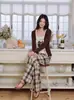 (Bunai VIP) Conjunto de pijama de três peças com design original para outono e inverno, com mangas compridas e calças compridas, moderno para mulheres, pode ser usado fora de casa