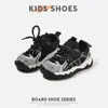 Zapatillas deportivas para niños, nueva colección otoño 2026, unisex, transpirables de malla, casuales para correr, modernas y antideslizantes, estilo "dad shoes"