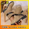 Botas Martin Versátiles de Punta Redonda para Mujer 2025 Otoño/Invierno Nuevo Estilo Coreano Hebilla de Cinturón Cómoda Botines de Suela Gruesa