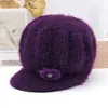 Gorro de invierno para mujeres de mediana edad y mayores, gorro de punto para uso en exteriores, forrado de forro polar para mayor calidez, grueso y acogedor, adecuado para mujeres mayores, gorro estilo pico de pato