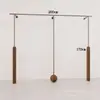 Estante de ropa de acero inoxidable montado en la pared para tienda de ropa, estante vintage color veta de madera de nogal, exhibidor de piso para ropa de mujer