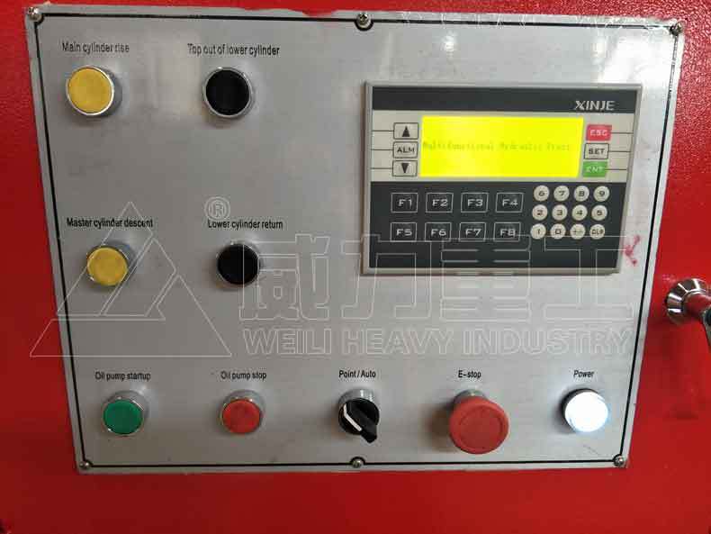 出口红色315吨液压机4