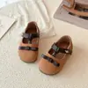 Zapatos de piel para niña, nuevo estilo primavera 2026, zapatos de princesa a la moda, zapatos Mary Jane, zapatos de suela suave para bebé niña
