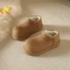 Botas de neve "Batatinha" estilo Birkenstock com sola grossa para mulheres, novo modelo popular do inverno de 2026, forradas com pelúcia, espessadas, quentes, sapatos de algodão acolchoados