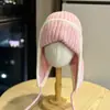 Chapéu de Voo de Tricô Estilo Coreano com Proteção para Orelhas para Mulheres, Chapéu Lei Feng Espesso Quente de Outono e Inverno, à Prova de Frio, Chapéu de Lã com Proteção para Orelhas que Afina o Rosto