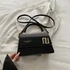 Bolso Pequeño Cuadrado de Alto Valor Nuevo Otoño 2026 Bolso de Hombro Cruzado de Moda Simple Versátil Tendencia para Ventas Transfronterizas