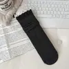 Novas meias de outono estilo ballet para mulheres, com acabamento em renda, um design moderno e versátil, construção sem costura, listras verticais e comprimento até a panturrilha, na cor cinza
