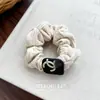 Scrunchie de Letra de Alta Qualidade Versátil em Formato de Coração Elástico Alto Rabicó Corda de Cabelo Acessório de Cabelo para Mulheres