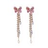 Set de Pendientes Plateados Iguales de Douyin con Diamantes, Pendientes de Mariposa de Perla Artificial y Cristal, Pendientes de Borla Coreanos, Pendientes de Lujo Accesible