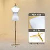 Nuevo modelo de maniquí femenino lacado para vestidos de novia, soportes de exhibición para mostrar vestidos Xiuhe de medio cuerpo para mujer en tiendas de ropa
