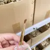 Pelo de Cola de Lobo Amarillo Pincel Pequeño para Sombras de Ojos Detalle Difuminar Iluminador Color de Rostro Cepillo de Maquillaje de Pelo Animal Cangzhou