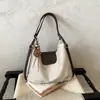 Mochila Multifuncional Feminina Vintage de Grande Capacidade 2026 Nova Bolsa de Ombro Único Outono/Inverno Bolsa Tote de Camurça para o Dia a Dia