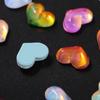Nuevas joyas de cristal para uñas con forma de corazón de melocotón ancho y moca plana, decoraciones para uñas usables de colores mágicos.