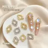 Arte de Unha Suporte Oval Vazado com Strass Base de Metal Esculpida Retro Dourado Prata Acessórios para Unhas Postiças DIY Enfeites de Arte de Unha Strass