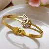 Pulsera de Acero de Titanio de Moda con Doble Anillo, Trébol Multicolor con Incrustaciones de Diamantes, Brazalete Abierto Dorado Deslumbrante de Acero Inoxidable para Mujer