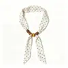 Collar Versátil de Moda para Mujer Tela de Lunares Bufanda de Seda con Collar Cadena Ajustable de Perlas Temperamento Retro Goma para el Cabello Corbata de Cuello