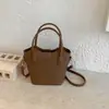 Bolsa Cesta de Legumes Estilosa Feminina Outono 2026 Nova Moda de Alto Padrão Bolsa de Ombro Único Transversal Bolsa de Mão Tipo Balde