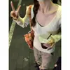 Suéter branco feminino para usar em camadas, outono e inverno, versátil, afina a silhueta, gola V, malha de manga comprida