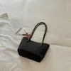 Bolso tote de gran capacidad nuevo para principios de otoño de 2026, bolso de hombro simple para mujer, bolso de mano elegante y atractivo