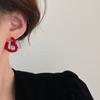 Pendientes de terciopelo rojo con diseño de amor hueco para mujer, de otoño e invierno, de alta gama, con diseño único, elegantes, estilo retro francés.