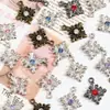 Colgante de Encaje de Flor de Iris Hueco Vintage de Aleación Materiales para Collares Pendientes Charms Accesorios de Bolsos Hechos a Mano DIY