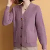 Cardigã de tricô com decote V outono e inverno 2024 feminino torcido externo manga longa temperamento casual suéter feminino casaco confortável atacado