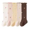 Calcetines para bebé niña para otoño e invierno, calcetines florales de color liso para recién nacidos, calcetines para bebé con bordes festoneados, calcetines para bebé para primavera y otoño