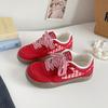 Design de Nicho com Sino Respirável Versátil Sapatos Brancos Ins Tendência Tênis de Solado Grosso para Mulheres Nova Coleção Primavera/Verão 2025 Be-6890