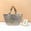 Bolsas Cosidas No Tejidas, Bolsas Ecológicas Engrosadas Personalizadas, Bolsas de Compras de Ropa Reciclables, Bolsos de Mano Portátiles de Alta Gama
