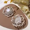 Aretes huecos con perlas artificiales, diseño de flor, frescos y delicados, para DIY, accesorios para el cabello, decoraciones para zapatos, gomas para el cabello y accesorios para la ropa