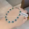 Diseño de Nicho, Elegante y Exquisito Cristal Brillante Temperamento, Pulsera de Nicho Exquisita de Lujo Ligero, Joyería de Mano de Moda Personalizada para Mujer