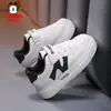 Zapatos infantiles Babu Dou, zapatillas blancas para niños y niñas, nuevo modelo otoño 2026, zapatillas deportivas de cuero para niños, zapatos casuales para niñas