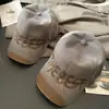Boné de Baseball Retro Americano Letra Cinza Feminino Aba Larga Rosto Grande Parece Pequeno Boné Bico de Pato Versátil Chapéu para Cabeça Grande