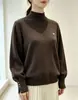 Suéter Andy de veludo de duas peças com gola alta parcial para mulheres, camisa base engrossada para outono e inverno com botões estilosos nos punhos