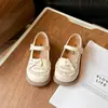 Sapatos de Couro para Meninas 2026 Primavera e Outono Novos Sapatos Infantis Sapatos de Princesa para Menininhas Mocassins de Solado Macio Sapatos Casuais para Bebês Tendência