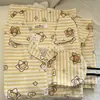 Pijama de Oso Auto-Deprecatorio con Tema de Estrellas, Suave y Lindo, para Mujer, Conjunto de Cárdigan con Pantalones Cortos de Manga Corta para Verano, Se Puede Usar Afuera como Ropa de Casa