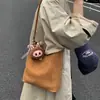 Bolsa de ombro grande para o dia a dia de mulheres, nova moda 2026, bolsa de ombro em camurça, bolsa de axila moderna, bolsa tote transversal