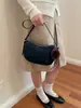 Nueva colección de otoño: bolso de hombro retro de cuero mate con bloques de color, un bolso casual elegante y versátil perfecto para ir al trabajo y para el uso diario