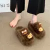 Novas pantufas fofas de inverno peludas para mulheres, confortáveis para uso doméstico, estilo coreano, design de bico fechado, pantufas de algodão 2026, pelúcia, preto