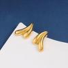 Brincos de amor de ouro 18K de aço inoxidável europeu e americano transfronteiriço nicho simples avançado brincos de coração em forma de v