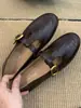 Sapatos Mary Jane Retrô, sapatos femininos, novo estilo coreano 2026, estilo britânico, fivela dourada, tira única, sapatos pequenos de couro, mocassins