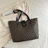 Bolso de Textura de Alta Gama para Mujer 2025 Nueva Moda Retro Gran Capacidad Versátil Trabajo Viajero Hombro Tote