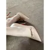 Tacones altos de color nude, con punta abierta, suela roja y adornos de lazo para mujer, con punta fina, escote poco profundo y tacón delgado, adecuados para el trabajo o el uso diario.