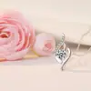 Nova Colar com Pingente Irregular da Moda e Versátil para Mulheres, Estilo Coreano, Simples e Elegante, Formato de Coração, Criativo, Estilo Curto com Strass